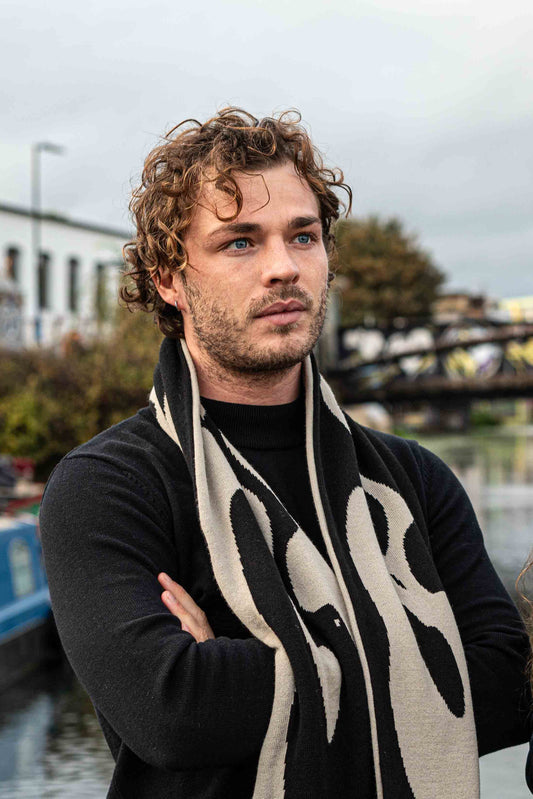 Flow Jacquard Knitted Scarf