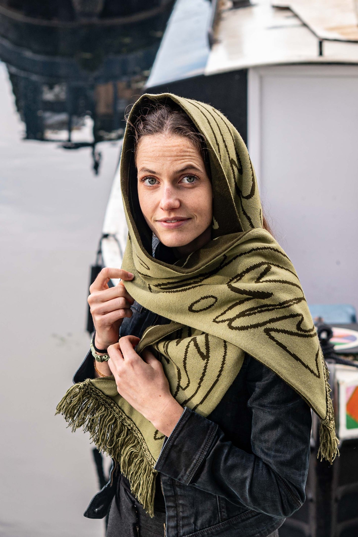 Trace Jacquard Knitted Scarf